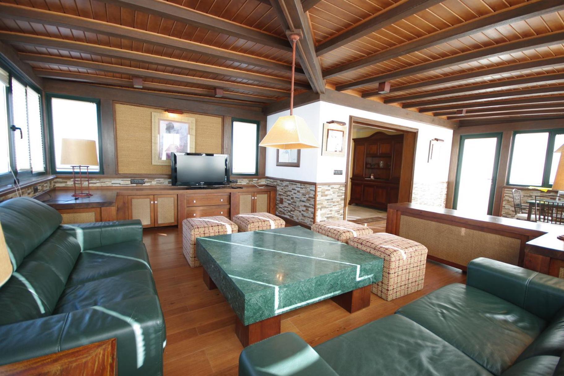 Atico Centro Conil Apartment *